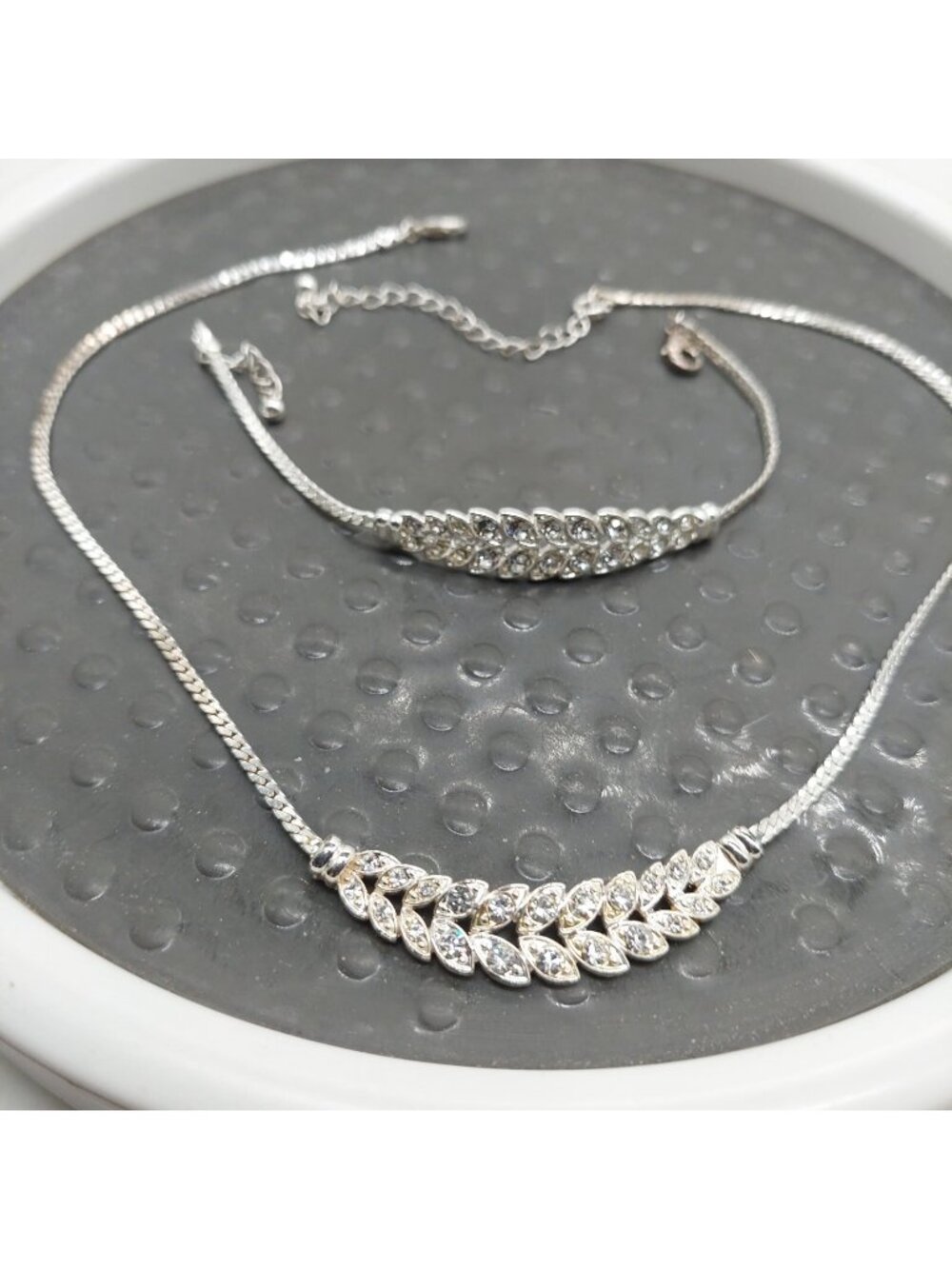 Laurel Leaf Necklace & Bracelet Set Silver Tone Metal Rhinestone